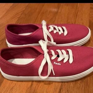 KEDS Red Women’s Sneakers‎ Size 9